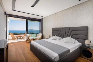 Luxury Villa Excellence with a pool - 9