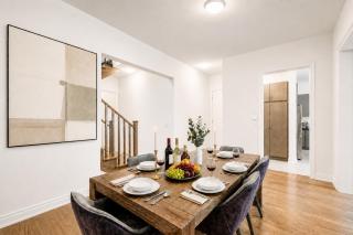 Very Modern New Luxury House in RichmondHill - 1