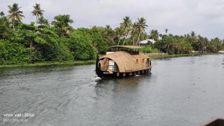 01 bedroom Traditional Luxury Houseboat Island of Hope - 9