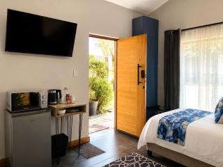 The Chameleon Stay @107 - 2