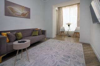Sweet Home Apartments in Comfort City near Mega - 3