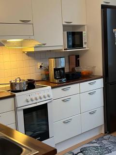 2 bedrooms flat at train station - 8
