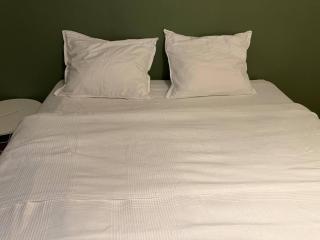 2 bedrooms flat at train station - 3