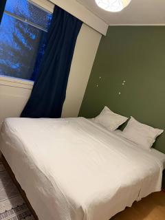 2 bedrooms flat at train station - 2