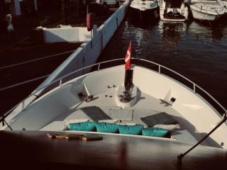 Live on a luxury 65ft yacht in Duquesa- Estapona - 4