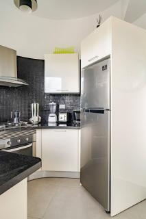 Step into elegance and comfort - 3