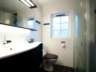 Bjornen Flat for 6 with Sauna & Balcony - 2