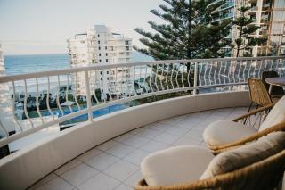 Biarritz by the Sea | Resort Days & Ocean Views - 9