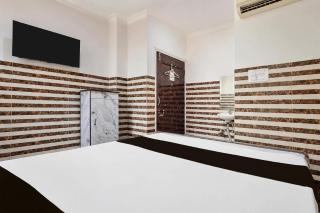 Hotel O Rabindra Sarovar Metro Station Kolkata Formerly Ayush Villa - 8
