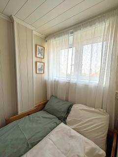 Indépendant, privatif, chambre et salle de bain - 8