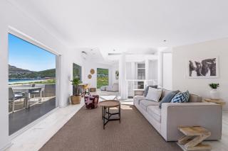 PINGU Beachhouse - Beachfront Villa in Hout Bay - 1
