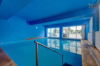 Fully equipped 2BR home with Pool & Gym access by 360 Estates - 9