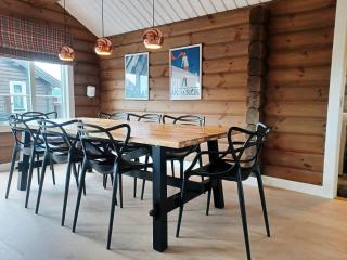 Ski-In Duplex with Fireplace & Sauna - 7