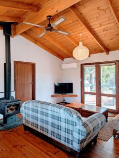 Nature's Embrace The Blue Wren Cabin - 0