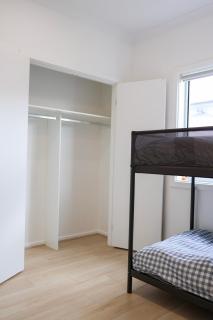 Modern 4BR Home - Spacious Riverlea Stay - 1
