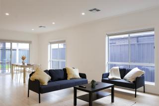 Modern 4BR Home - Spacious Riverlea Stay - 9