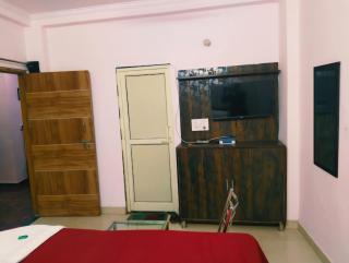 The Singh Hotel - 5