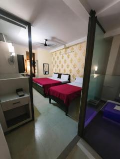 The Singh Hotel - 3