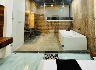 Amberi Vista Villa by Awsmberg Stays - 7