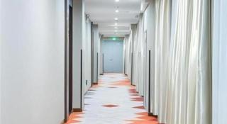 Borrman Hotel Wuxi Hubin Business Street - 9