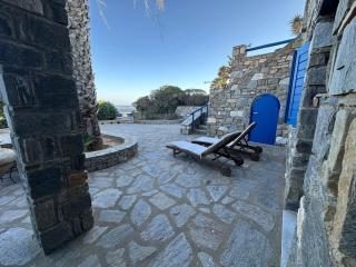 Villa Drionisi in Tzanes, Paros · 6 Guests - 7