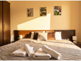 Mountain Escape - 1 Bedroom, Near Gondola, Free Parking - 4