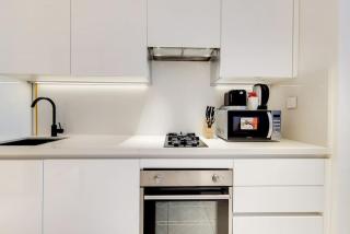 Vacationer Holiday Homes l Bright Studio l Burj Khalifa View l Business Bay - 4