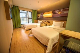 IU Hotel Chengdu Pengzhou Municipal Government Branch - 3