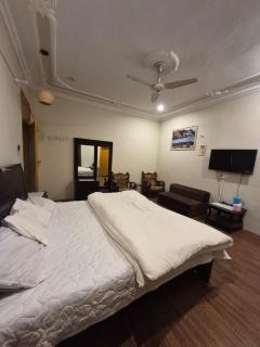 Luxurious Nature Lodge in the Heart of Abbotabad - 1