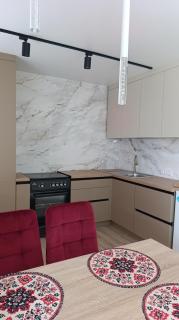 Dolyna House - 1
