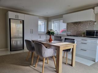 Vacation Home in Johnsonville 2BR & Free Parking - 2