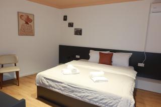 Juna's Hotel - 5