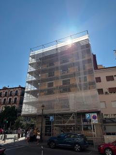 Modern 2-Bed Apartment in Central Madrid - 0