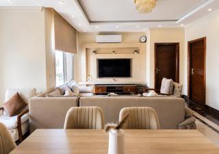 2 bedroom plus 1 Private Rooftop Duplex in Village Gate Near AUC - 0