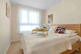 Comfortable Apartment with Balcony, Pet Friendly by Noclegi Renters - 9