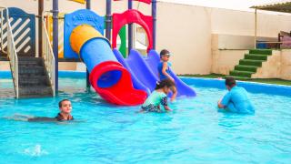 Al Saad Farm Family Resort with Private Pool, Aqua park & Play Area By Betu - 2