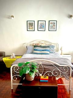 Cosy Spacious Private Room with Ensuite Bath Near LRT Station - 0