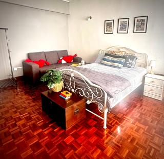Cosy Spacious Private Room with Ensuite Bath Near LRT Station - 9