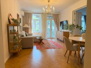 Elegant Apartment near Winter Park & Metro - 0