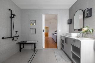 Seven Peaks Farm Stay - 4