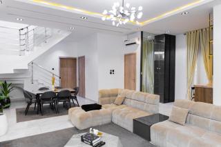 PB Homes And Shortlets - 2