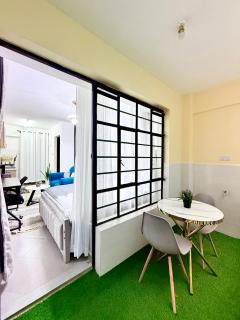 Yeswa Suites 4X Studio - 4