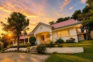 The Hills Villa Tagaytay French Charmed with a view - 0
