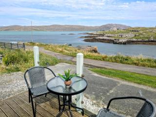 Pod Beag beside the sea Isle of Eriskay - 4