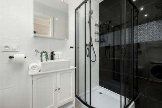 Funkcjonalne Studio z Klimatyzacją i Miejscem do Pracy by Noclegi Renters - 7