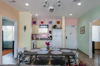 New 4 Bedroom Apt near DT Walk to restaurants - 2