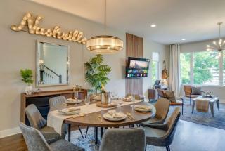 New NashVegas Downtown Rooftop City Views 13Beds - 7