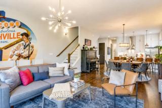 New NashVegas Downtown Rooftop City Views 13Beds - 6