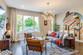 New NashVegas Downtown Rooftop City Views 13Beds - 1