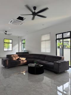 TWO AM POOL VILLA - Brand New Party Pool Villa Stays Up To 24 Pax - 8